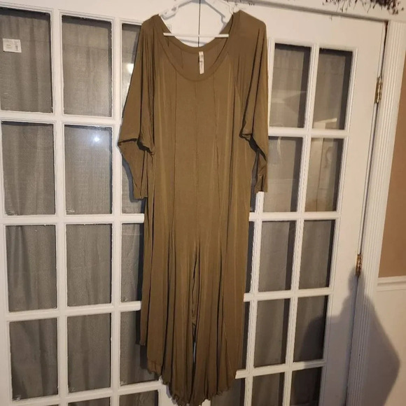 Intimately‎ Free People Womens Greenish Brown Jumpsuit Small - Tiny Hole - Picture 1 of 6
